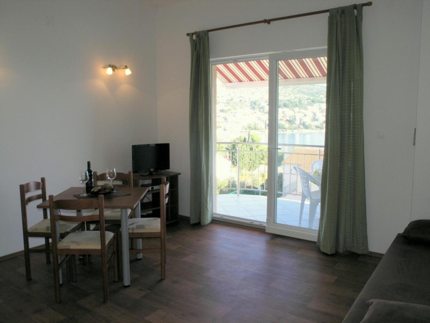 Apartments Aurelius - Relaxing With Gorgeous View Trogir Bagian luar foto