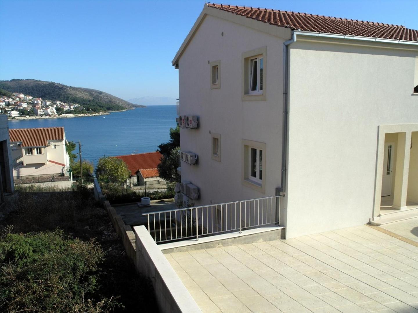 Apartments Aurelius - Relaxing With Gorgeous View Trogir Bagian luar foto