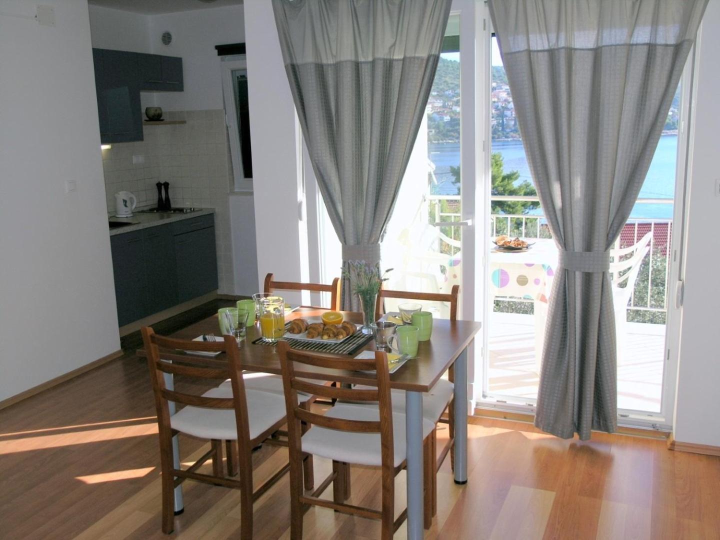 Apartments Aurelius - Relaxing With Gorgeous View Trogir Bagian luar foto